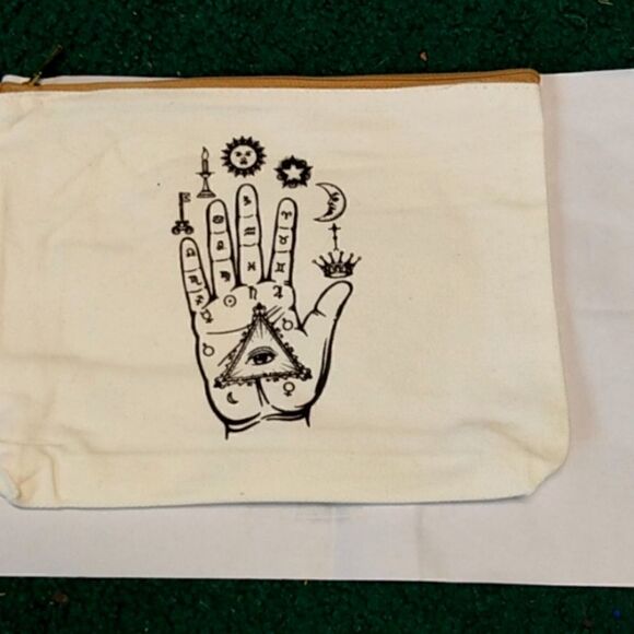 Makeup bag    - Picture 1 of 1